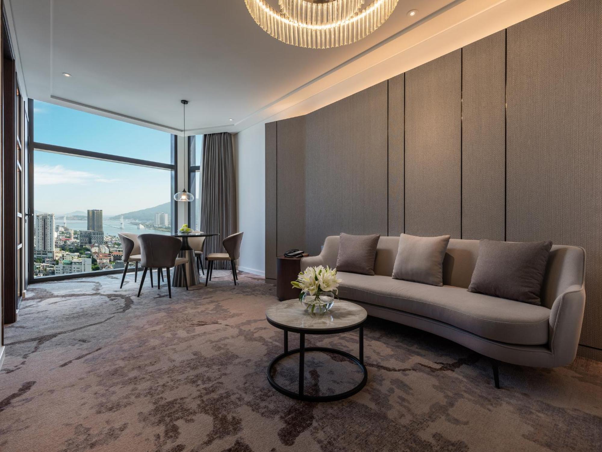 Crowne Plaza Danang City Centre By Ihg Esterno foto
