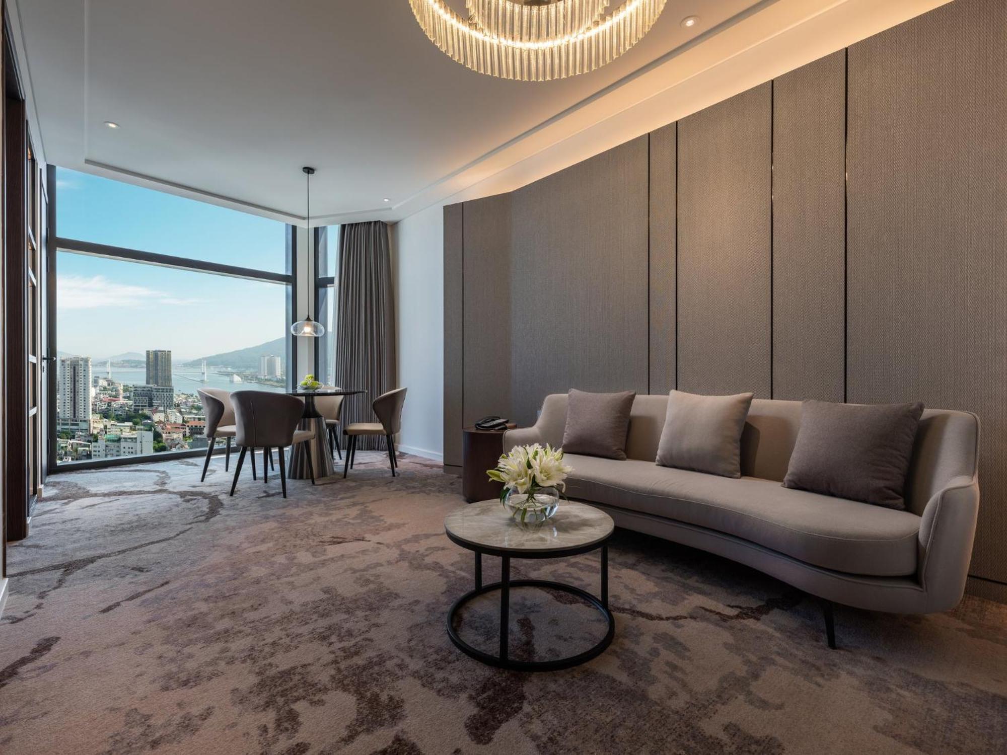 Crowne Plaza Danang City Centre By Ihg Esterno foto