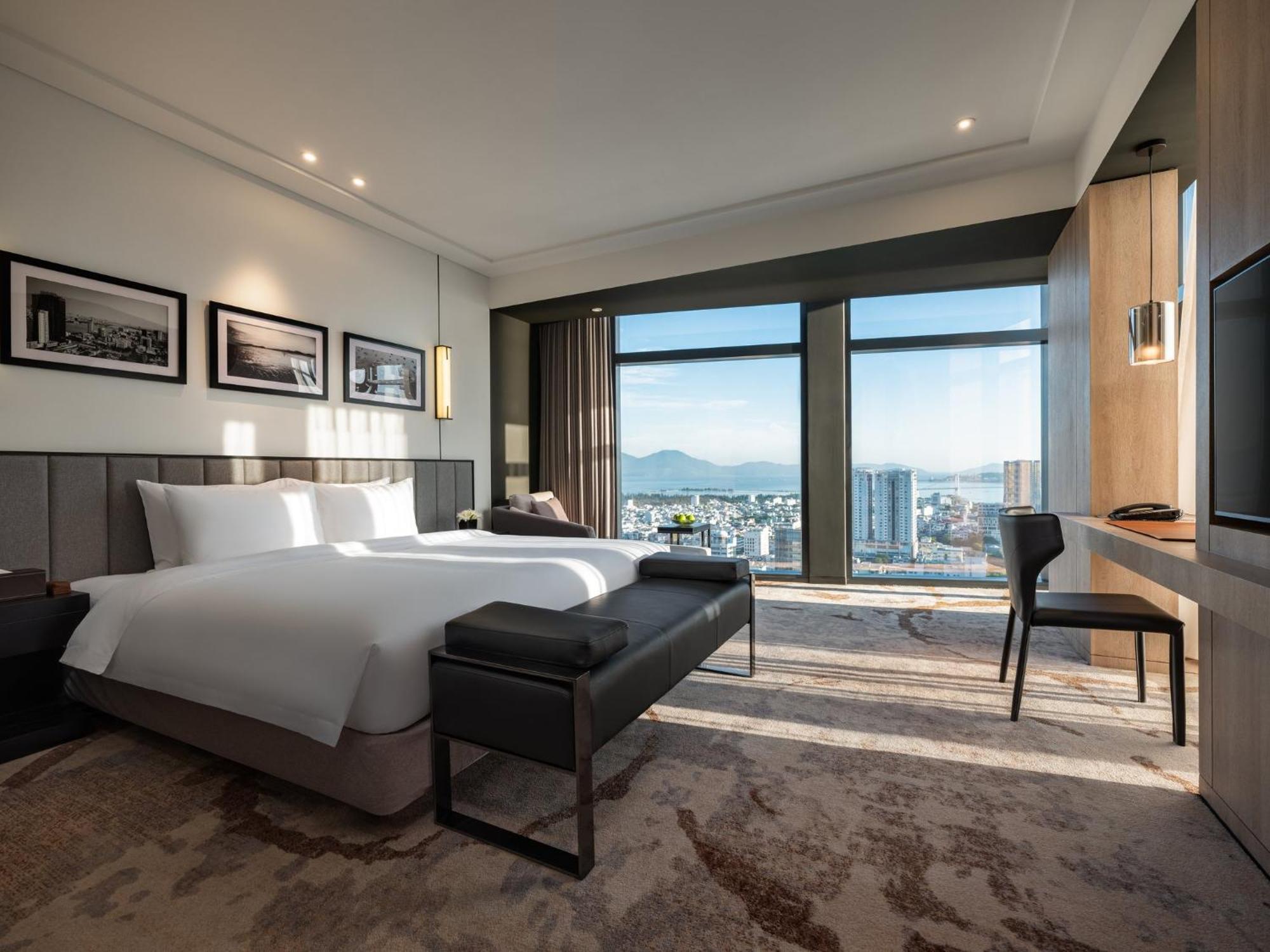 Crowne Plaza Danang City Centre By Ihg Esterno foto